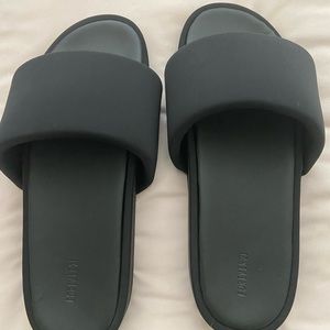 Forever 21 Black Platform Slides